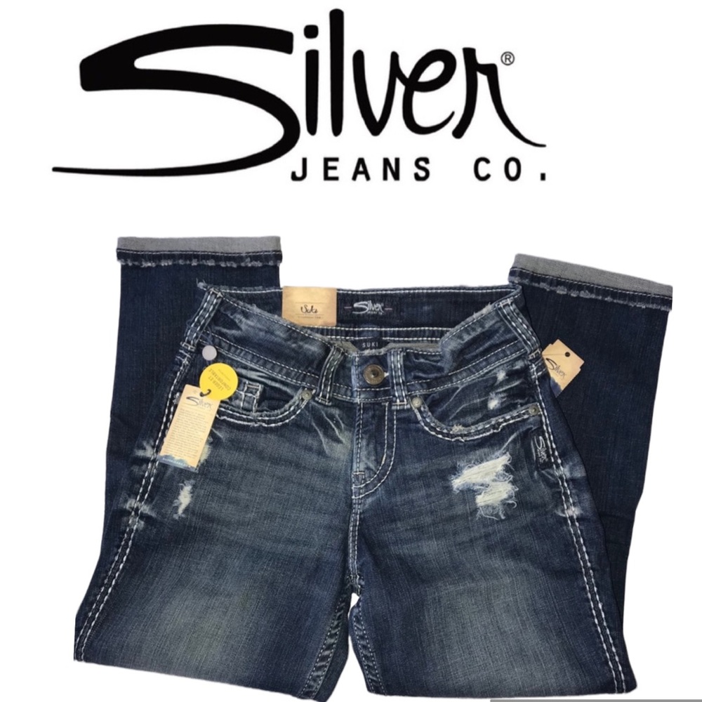 SILVER JEANS CO. SUKI Distressed Denim Capri’s